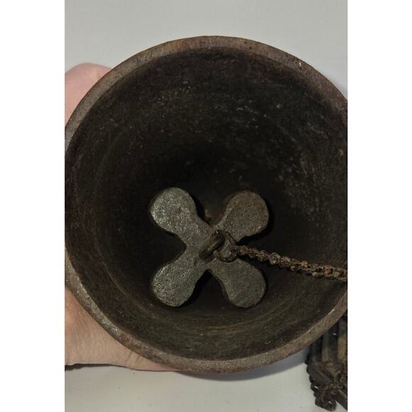 Vintage Chinese Temple Cast Iron Metal Bell, Wind Chime with Bat Pattern - Picture 5 of 8